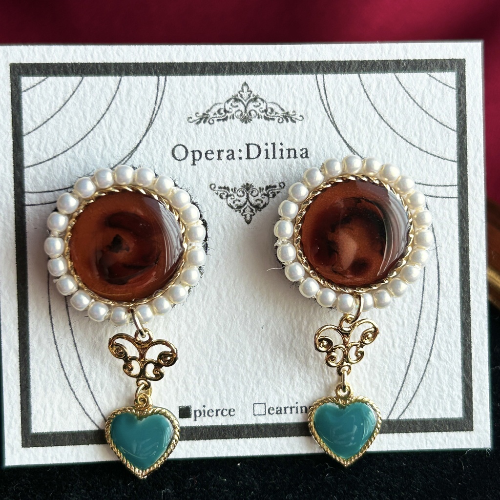 ミスティ・クイーン【ピアス・イヤリング】