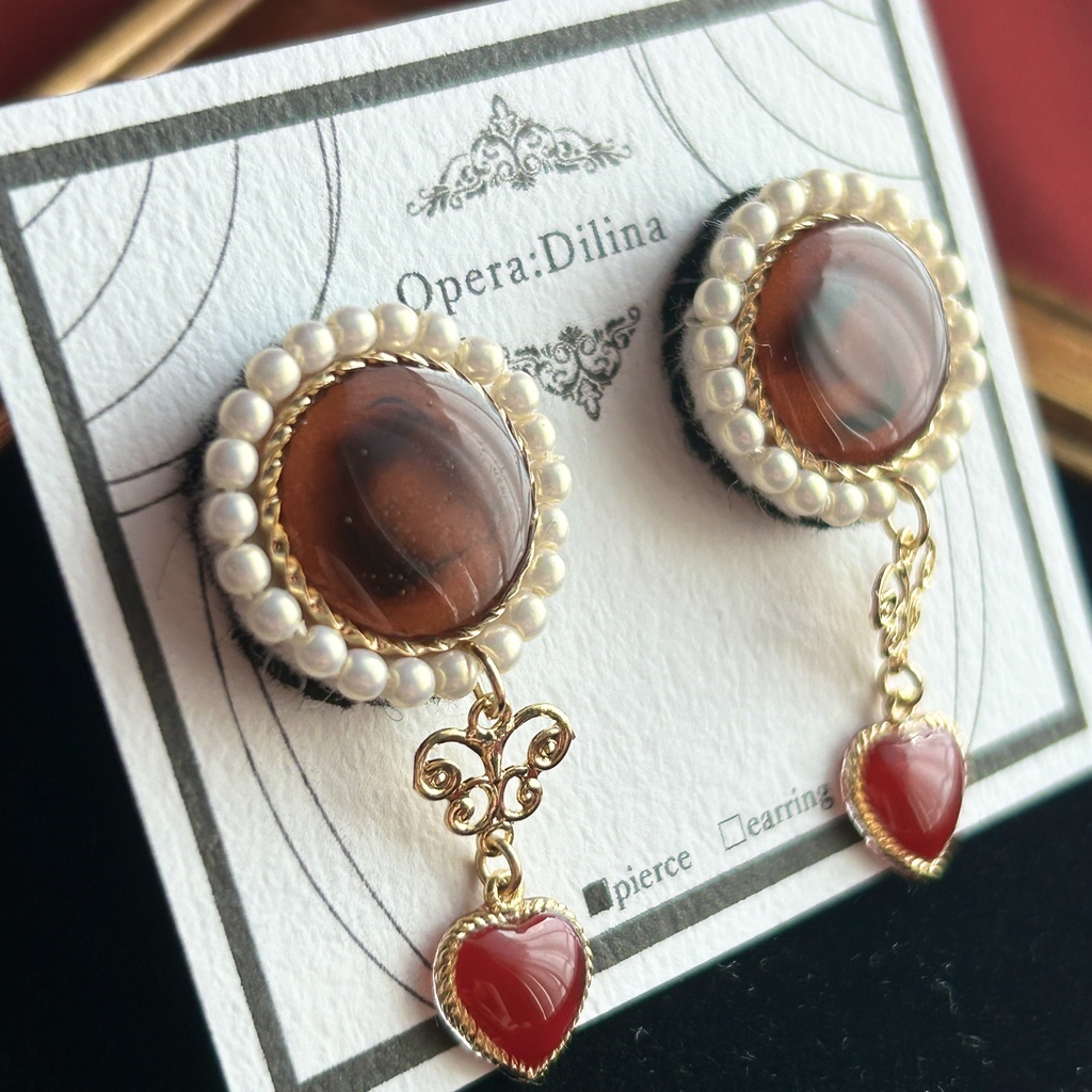 ミスティ・クイーン【ピアス・イヤリング】