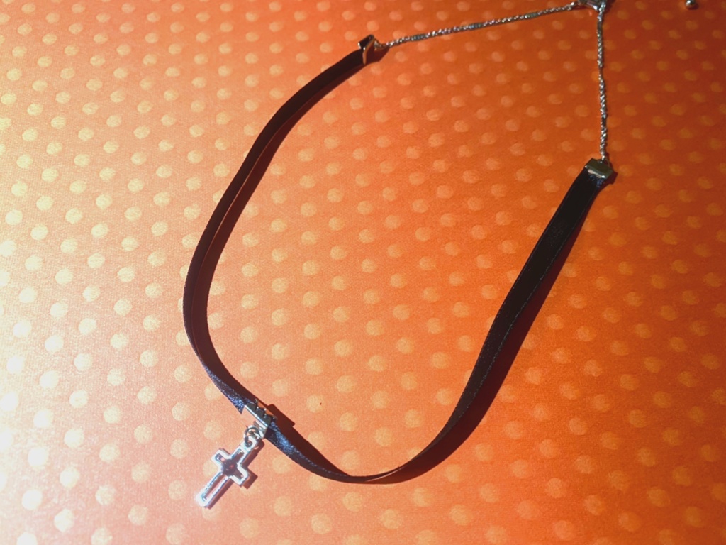 ギルティイメージのサテンリボンチョーカー