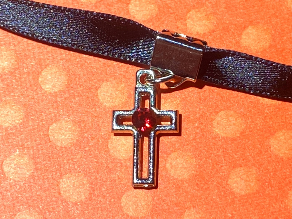 ギルティイメージのサテンリボンチョーカー