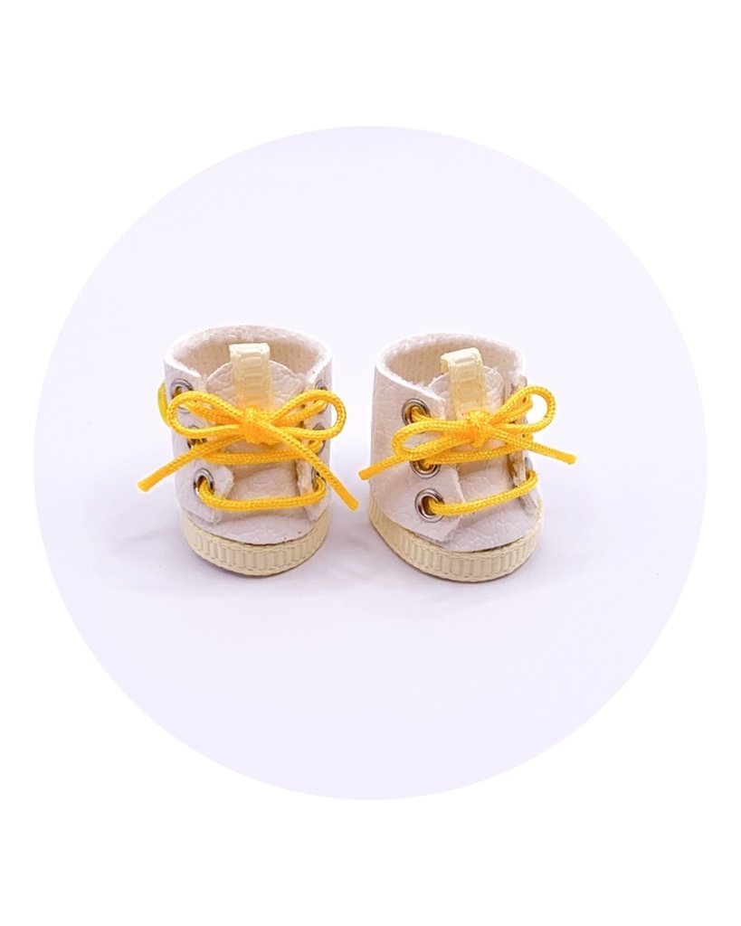 YELLOW HEART SNEAKER