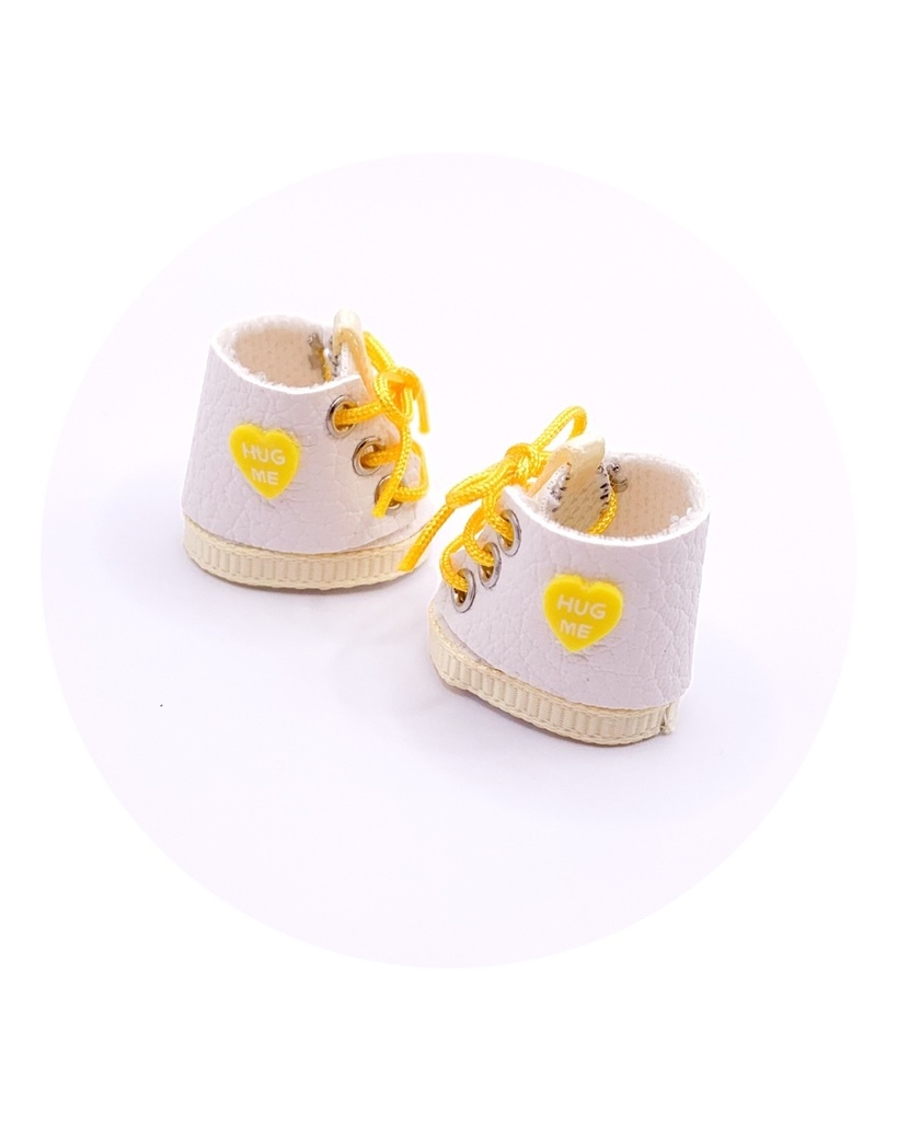 YELLOW HEART SNEAKER