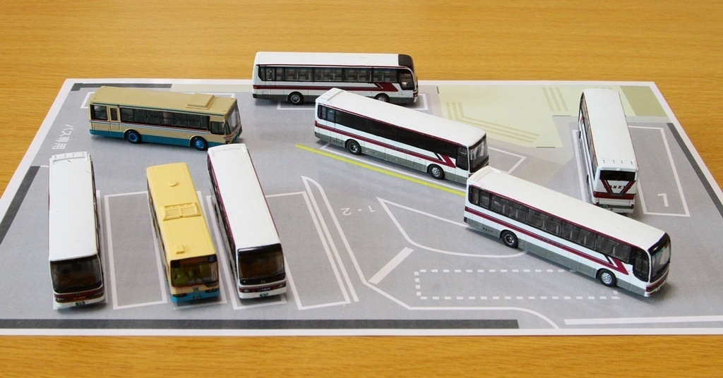 【PDF・模型用道路】窮屈なバスターミナル(1/150 バスコレ用道路シート/A4)