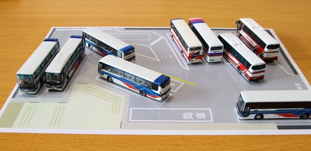 【PDF・模型用道路】窮屈なバスターミナル(1/150 バスコレ用道路シート/A4)