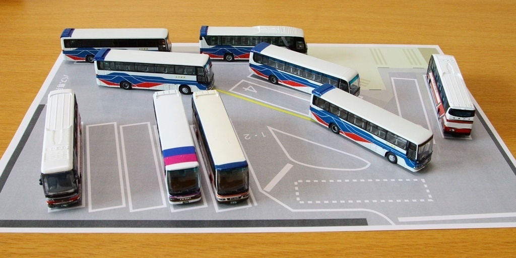 【PDF・模型用道路】窮屈なバスターミナル(1/150 バスコレ用道路シート/A4)