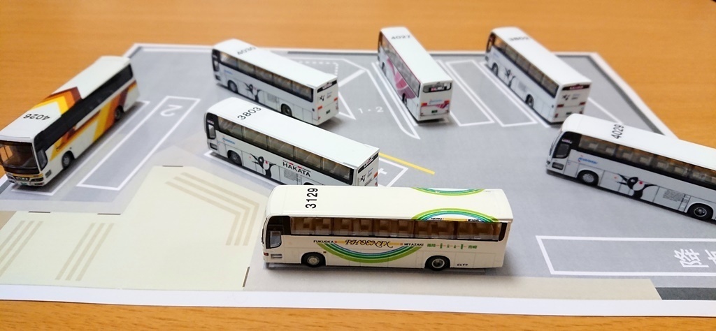 【PDF・模型用道路】窮屈なバスターミナル(1/150 バスコレ用道路シート/A4)