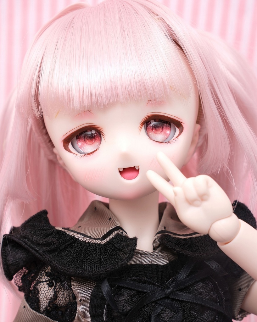 DDH-01 セミホワイト 開口ソフビ盛りカスタムヘッド+レジンアイ