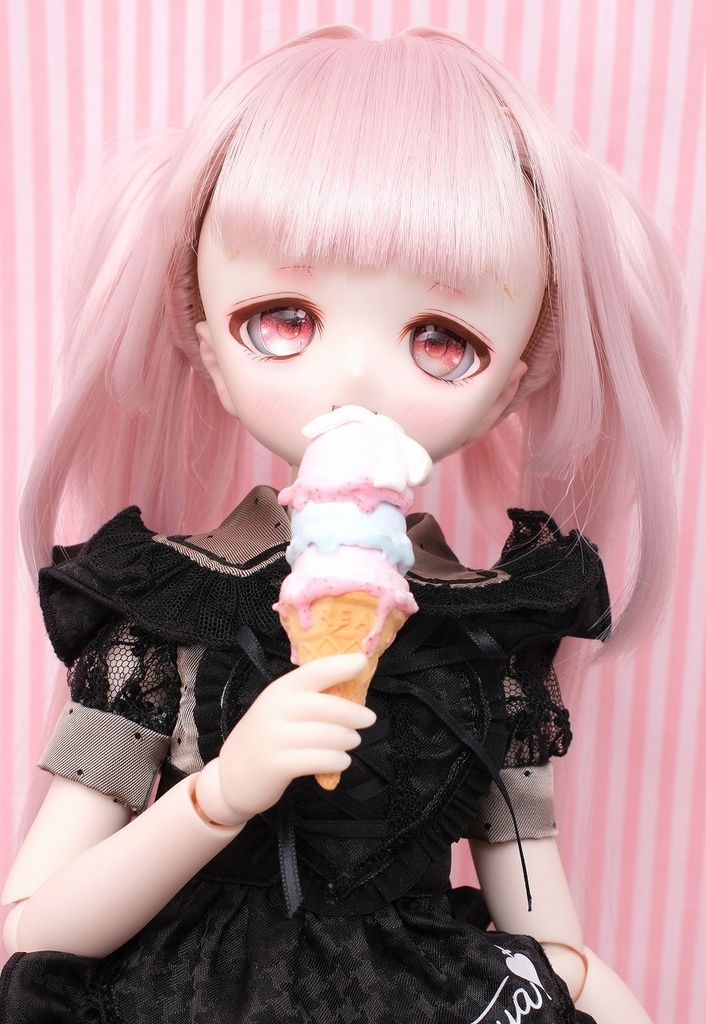 DDH-01 セミホワイト 開口ソフビ盛りカスタムヘッド+レジンアイ