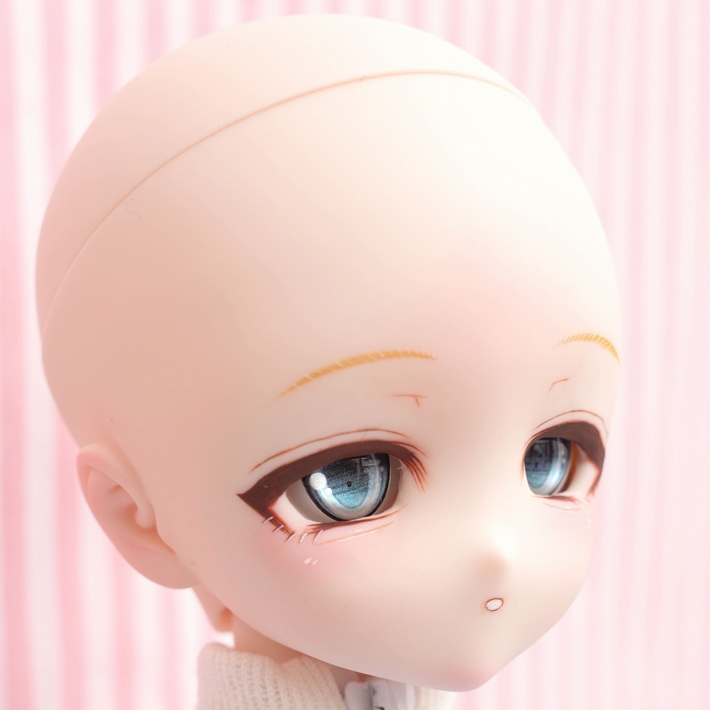 DDH-27 セミホワイト ソフビ盛りカスタムヘッド+ディーラー様製レジンアイ