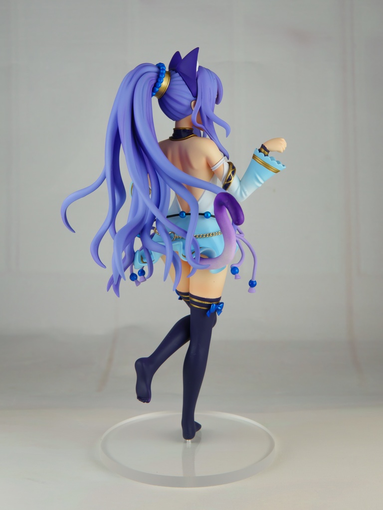 猫のように甘えるプリシラ☆