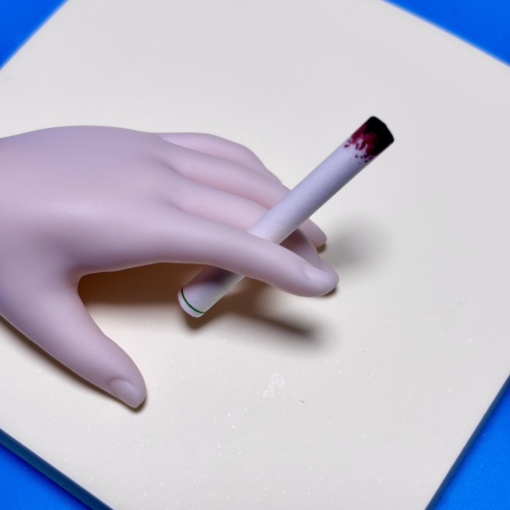 1/3〜1/4 ドール用 たばこ 2本セット