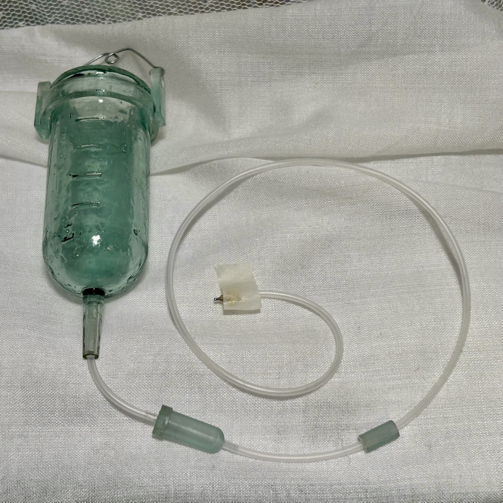 1/3〜1/4 ドール用 高さ調節可能 点滴スタンド & 点滴瓶