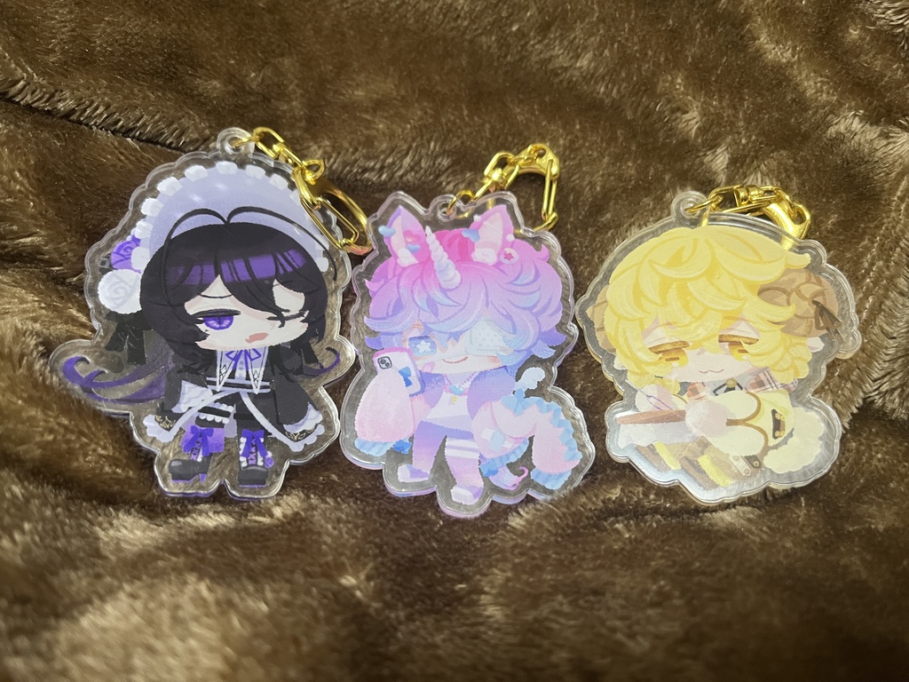 アクリルキーホルダー　アクリルスタンド