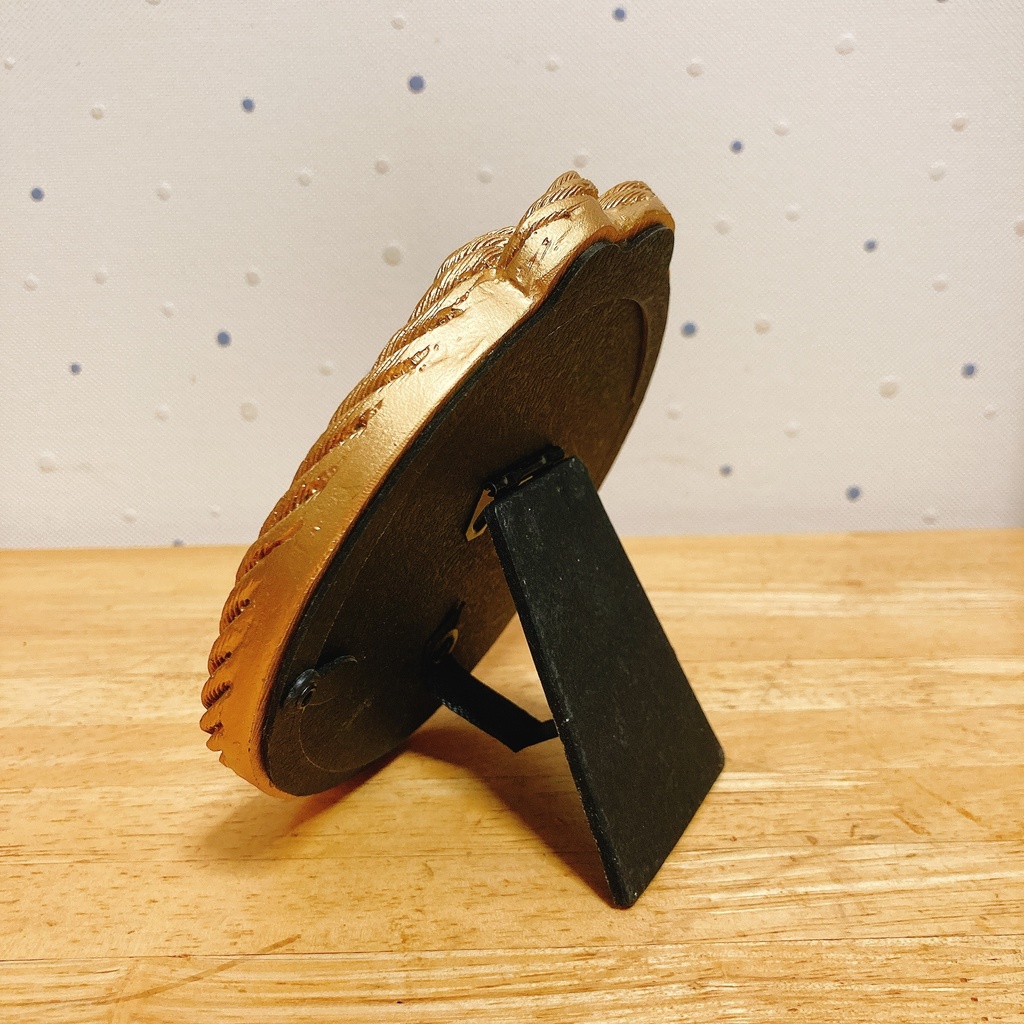 原画「やたら豪華な額に入ったブロッコリー」