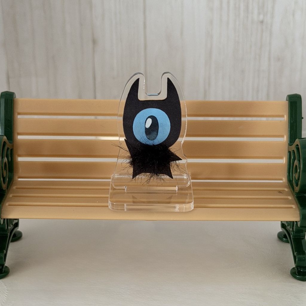 単眼ドラゴン アクリルスタンド 白 黒