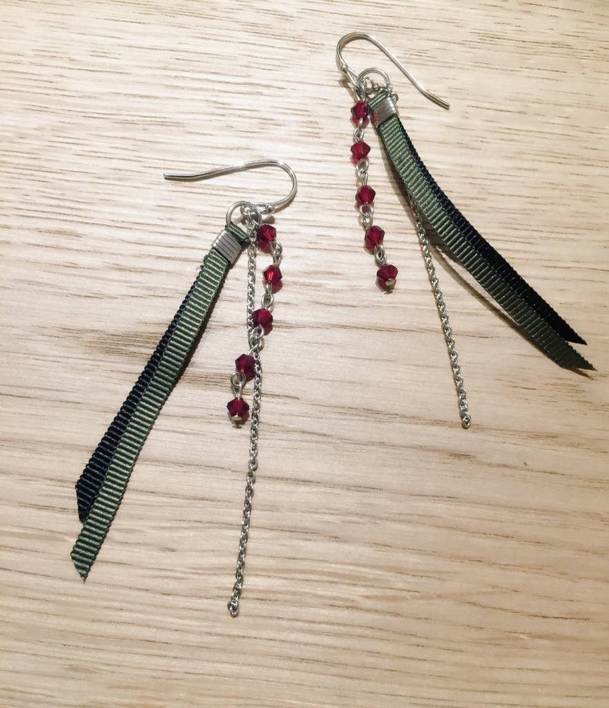 赤井秀一  イメージピアス