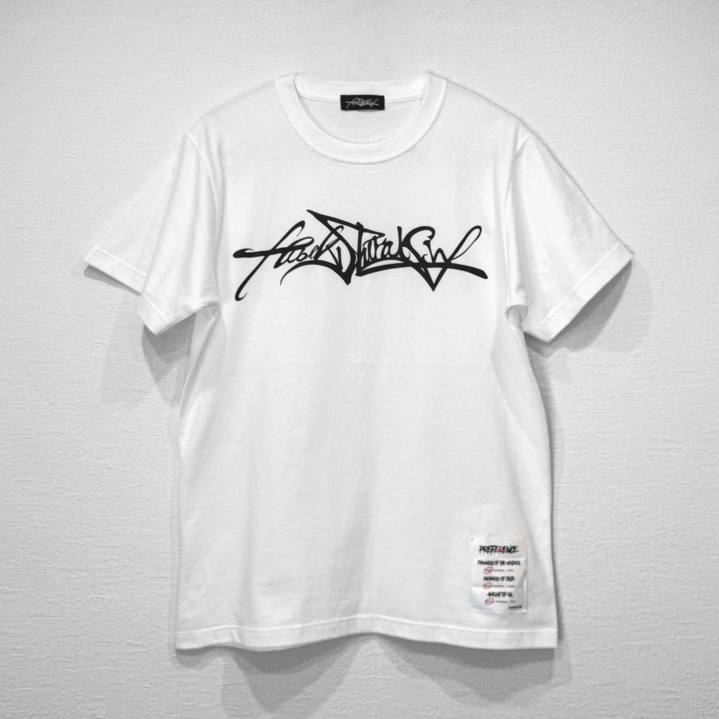 ロゴTシャツ