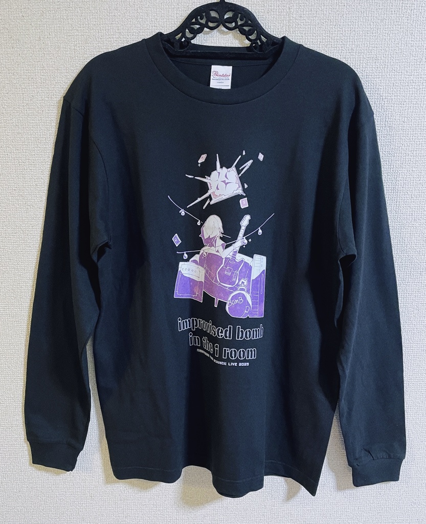 Improvised bomb in the 1 Room キービジュアルロンT ブラック