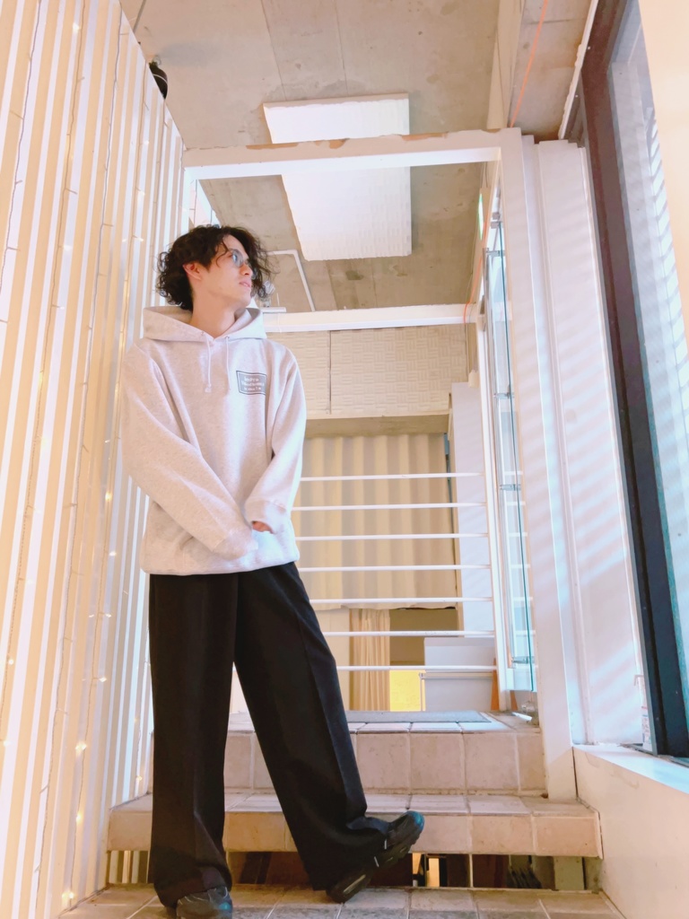 Improvised bomb in the 1 Room ロゴパーカー