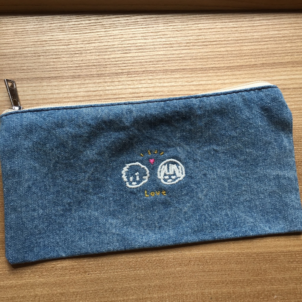 刺繍ソックスとポーチ