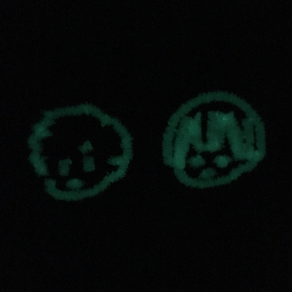 刺繍ソックスとポーチ