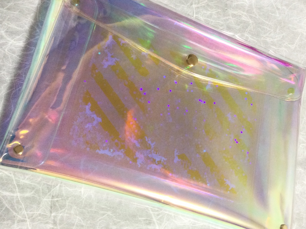 黒狐のオーロラ クラッチバッグ