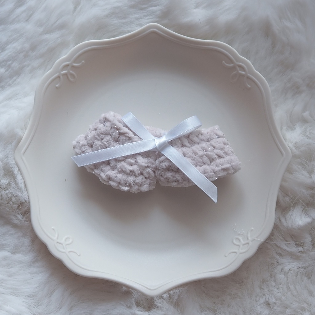 キラキラ猫耳ニットとケープ