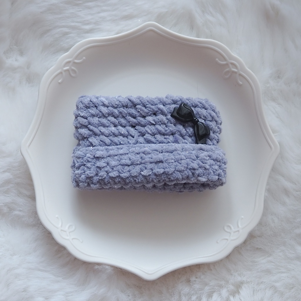 キラキラ猫耳ニットとケープ