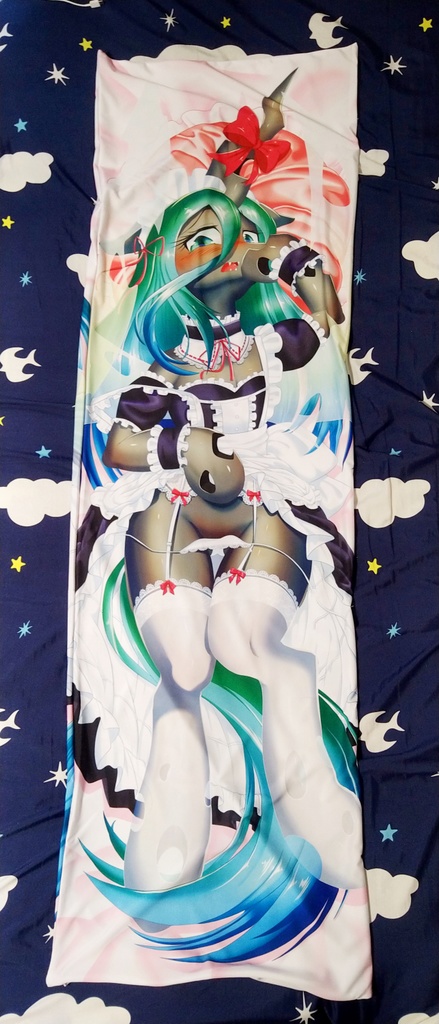 メイドクリサリス抱き枕カバー