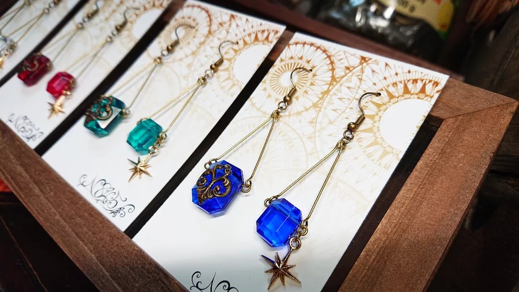 ピアス・イヤリングD