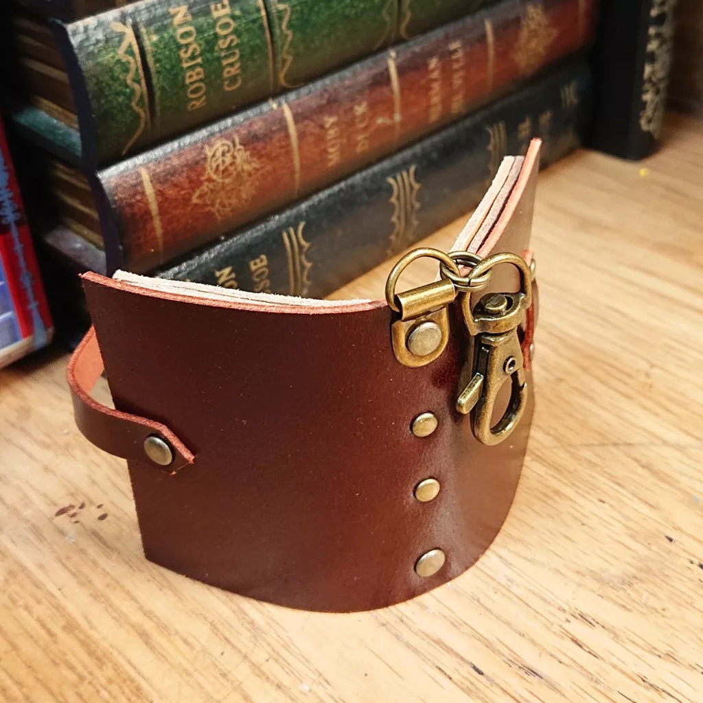 手帳風レザー小物入れ