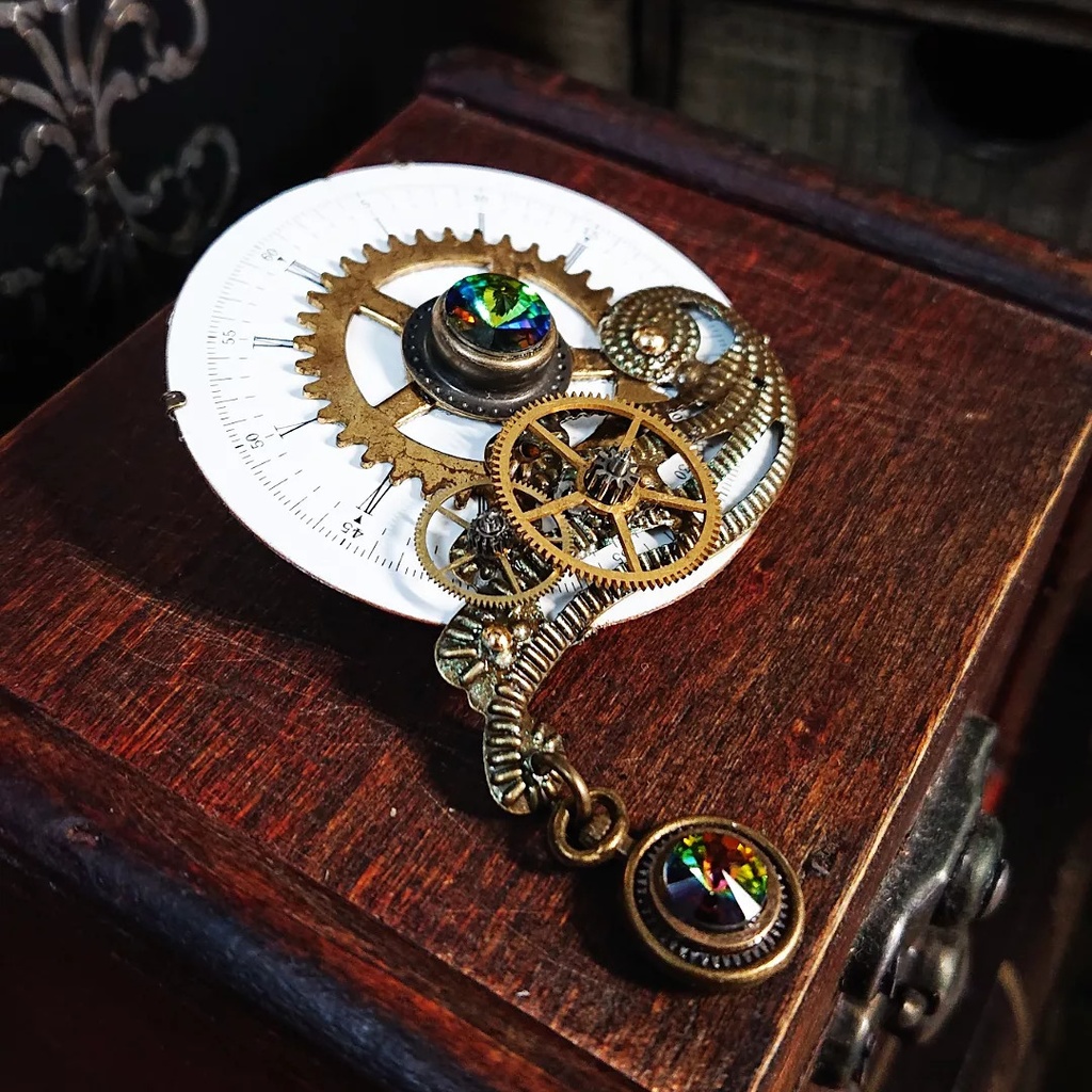 ブローチ【零れた記憶】