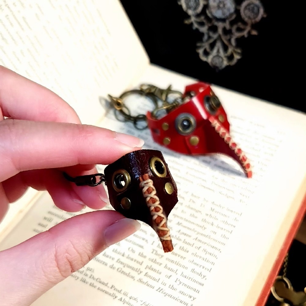 ペストマスクのストラップ