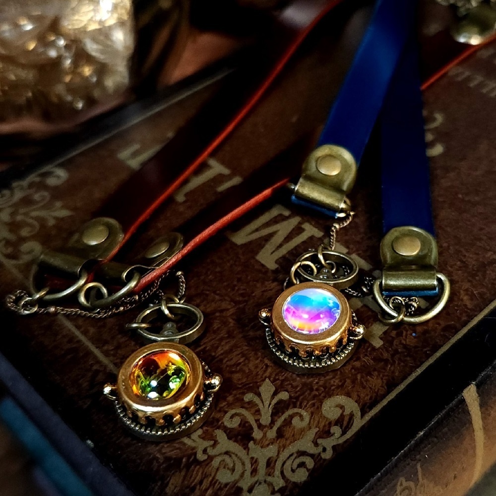 黄昏と暁のペンダント(小)