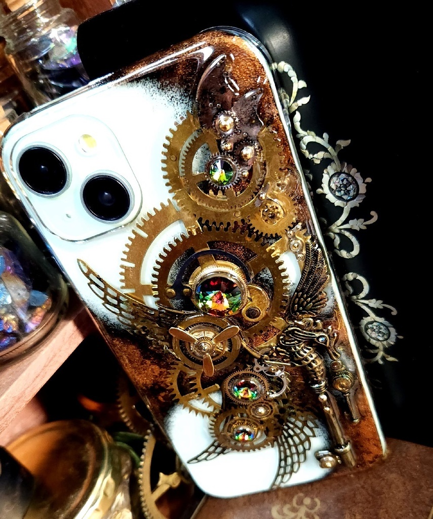 iPhone15Plusスマホケース【Old Gears】
