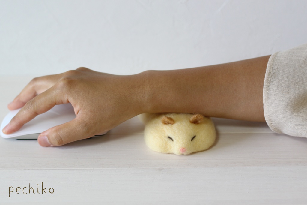 ハムスターのリストレスト(金熊カラー)