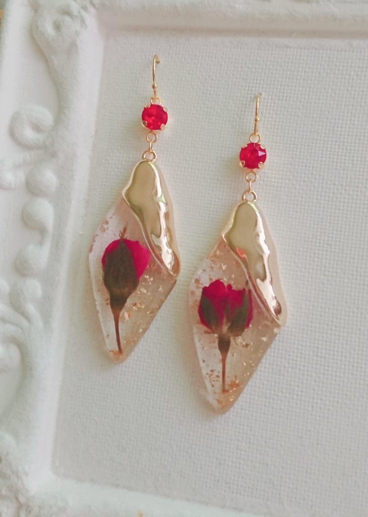 加州清光 イメージ ピアス