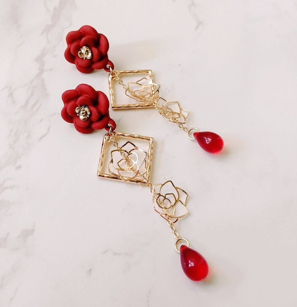 加州清光 イメージ ピアス