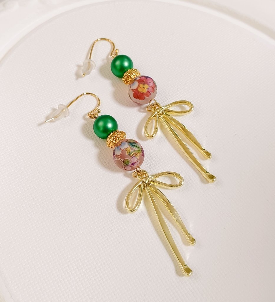 村雲江 イメージ ピアス