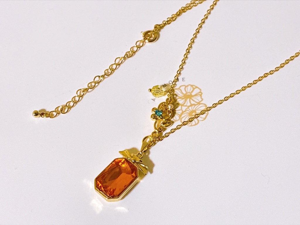 伯仲イメージネックレス