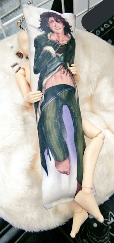 アーデン ミニ抱き枕ストラップ