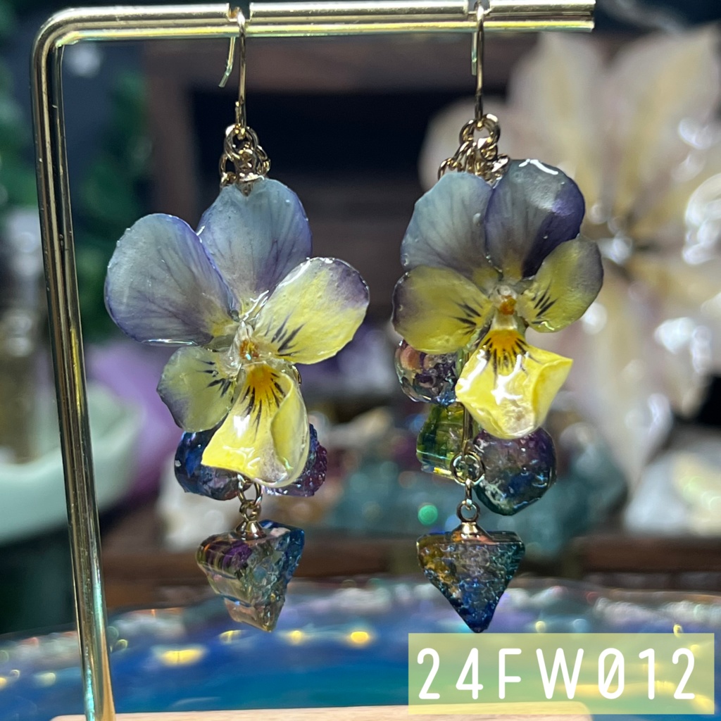 【NorthernLights】2回楽しめるピアスA -2024FW-