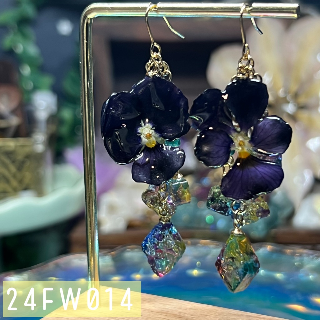 【NorthernLights】2回楽しめるピアスA -2024FW-