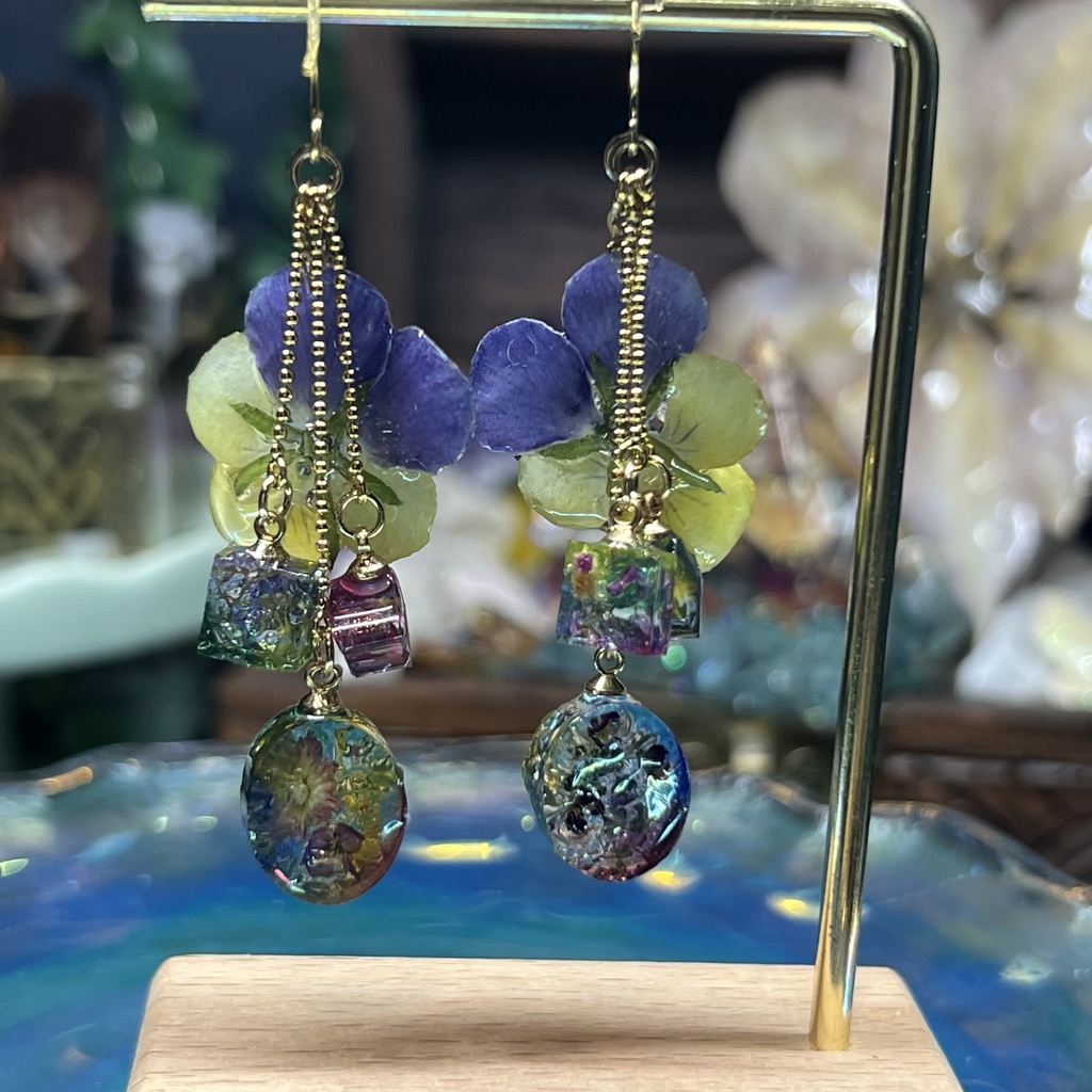 【NorthernLights】2回楽しめるピアスB -2024FW-