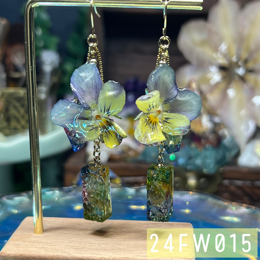 【NorthernLights】2回楽しめるピアスB -2024FW-