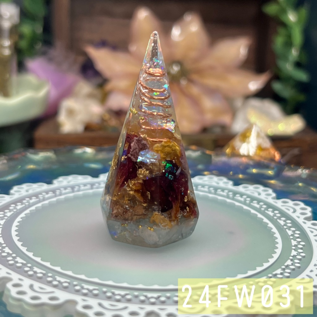 【NorthernLights】コーン型 オルゴナイト風オブジェ -2024FW-