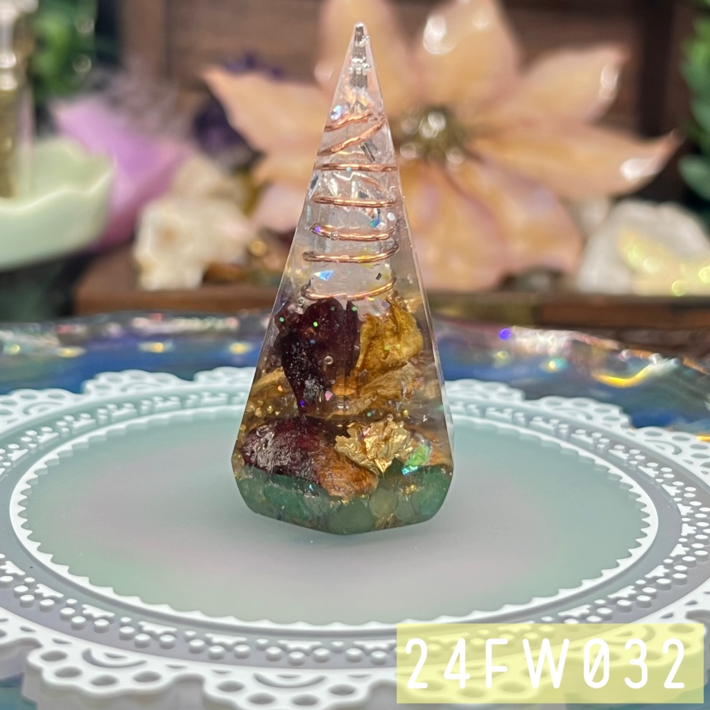 【NorthernLights】コーン型 オルゴナイト風オブジェ -2024FW-