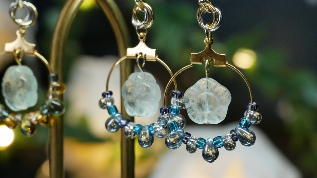 【プラネテス】フローラライトフラワーのピアス