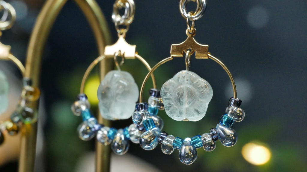 【プラネテス】フローラライトフラワーのピアス