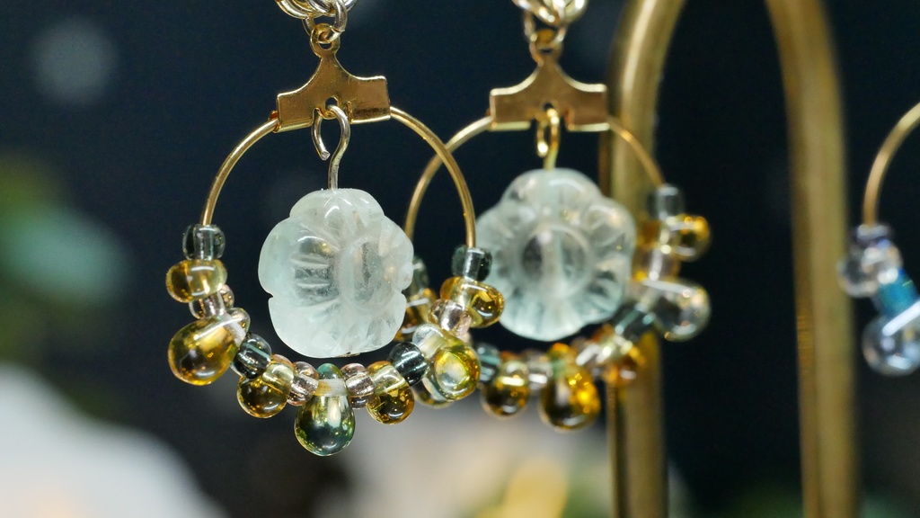 【プラネテス】フローラライトフラワーのピアス